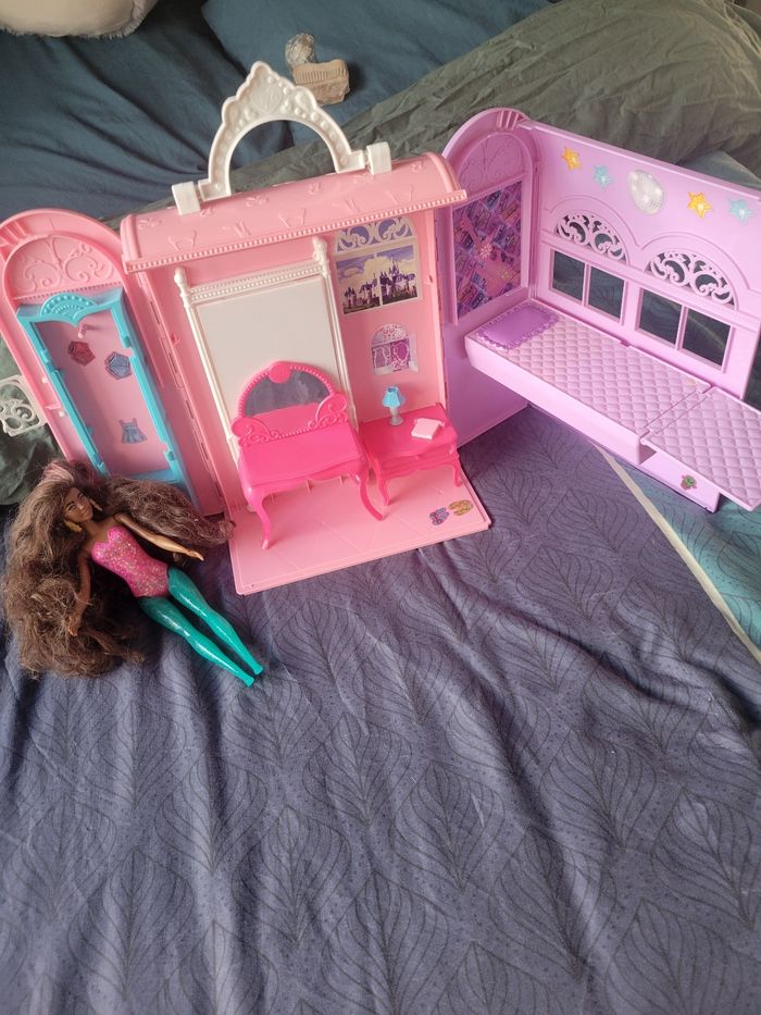 Maison de Barbie transportable - photo numéro 4