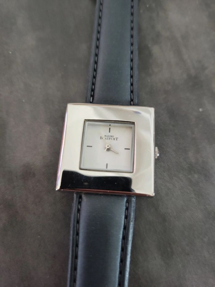 Montre femme - photo numéro 2