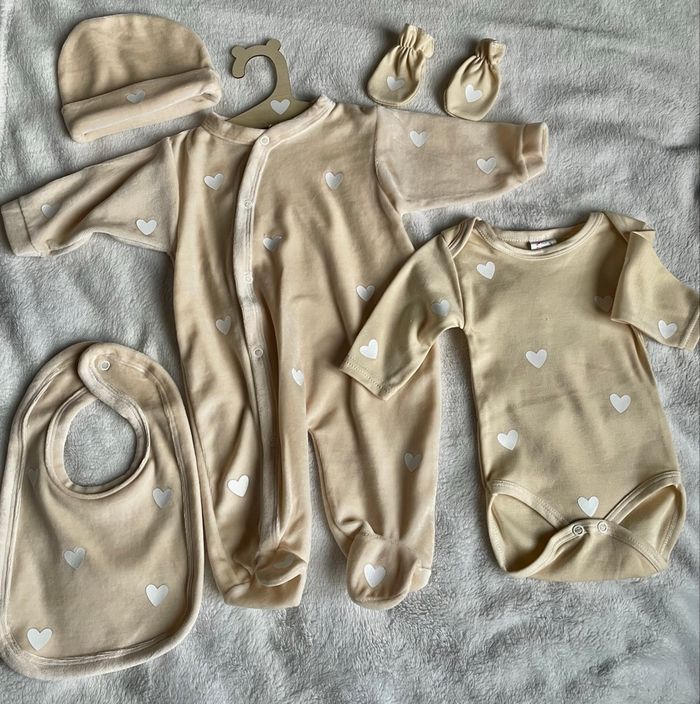 Ensemble cœur beige - photo numéro 3