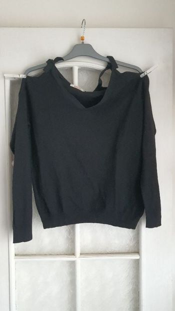 Pull épaules dénudées