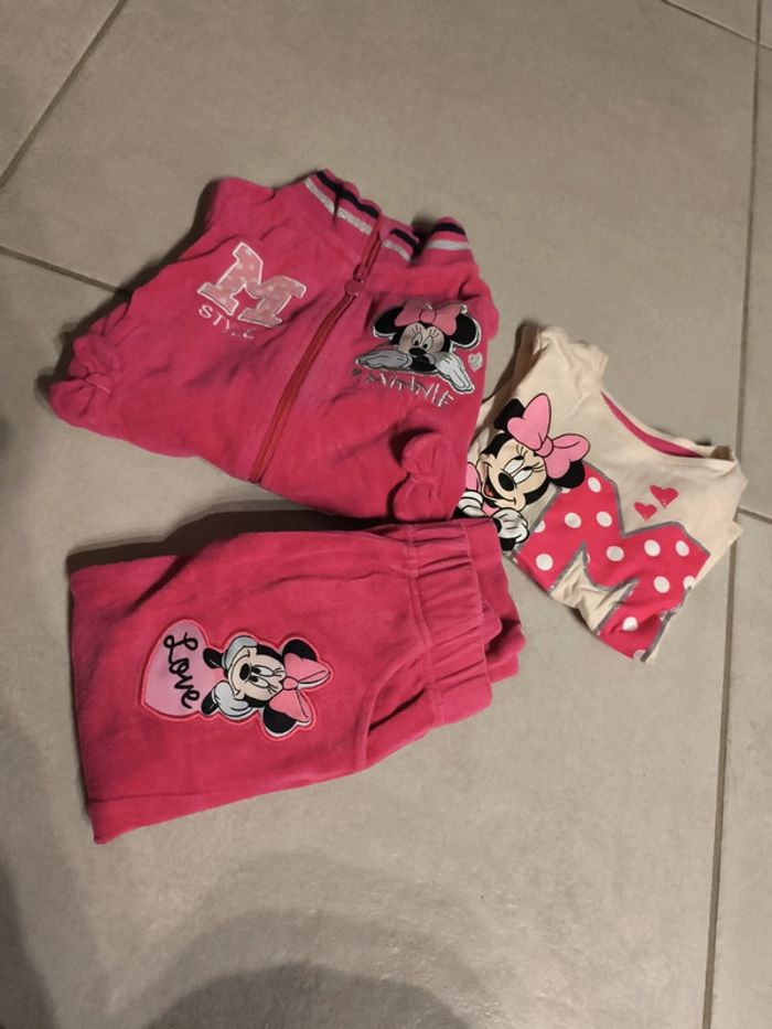 Lot jogging Minnie 3 ans