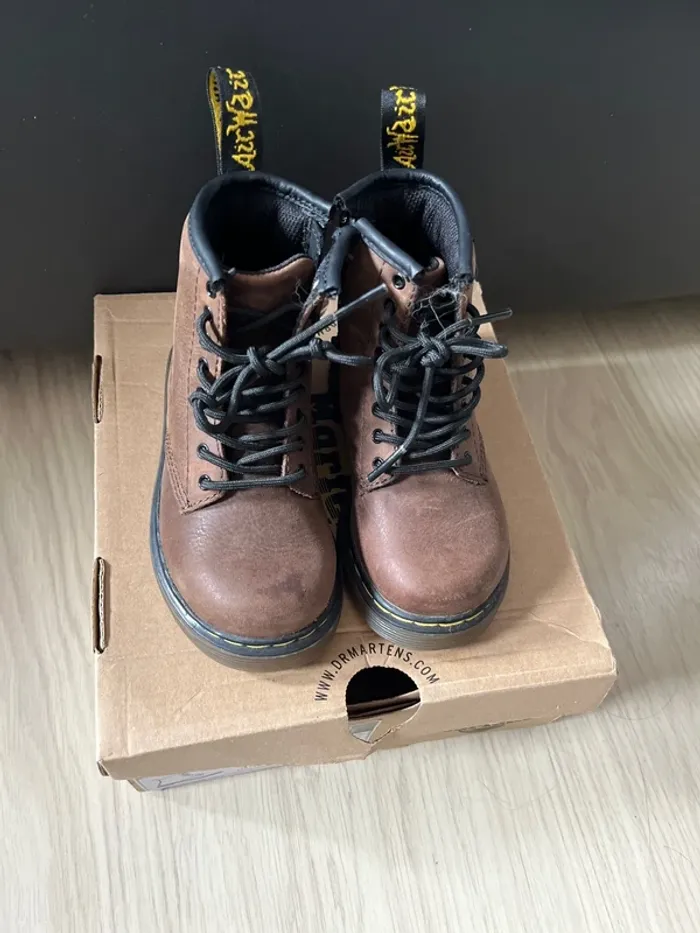 Dr. Martens taille 22 - photo numéro 2