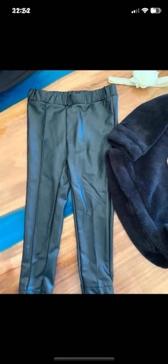 Ensemble 3 pièces avec pull Disney Minnie et legging simili taille 3 ans - photo numéro 4