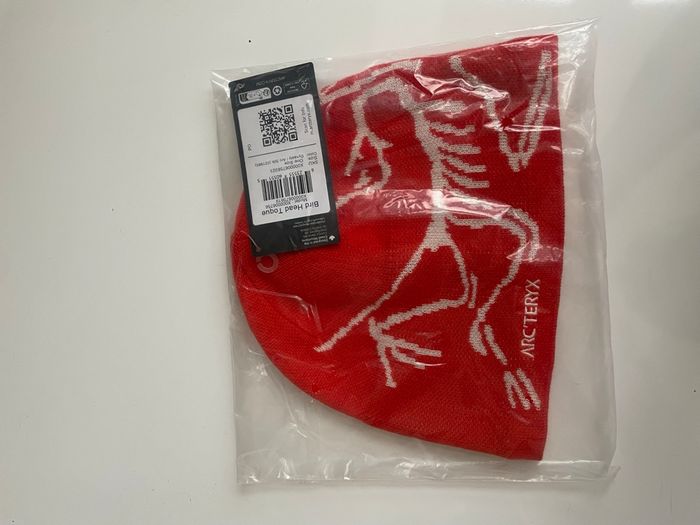 Bonnet Arcteryx bird head toque - photo numéro 3