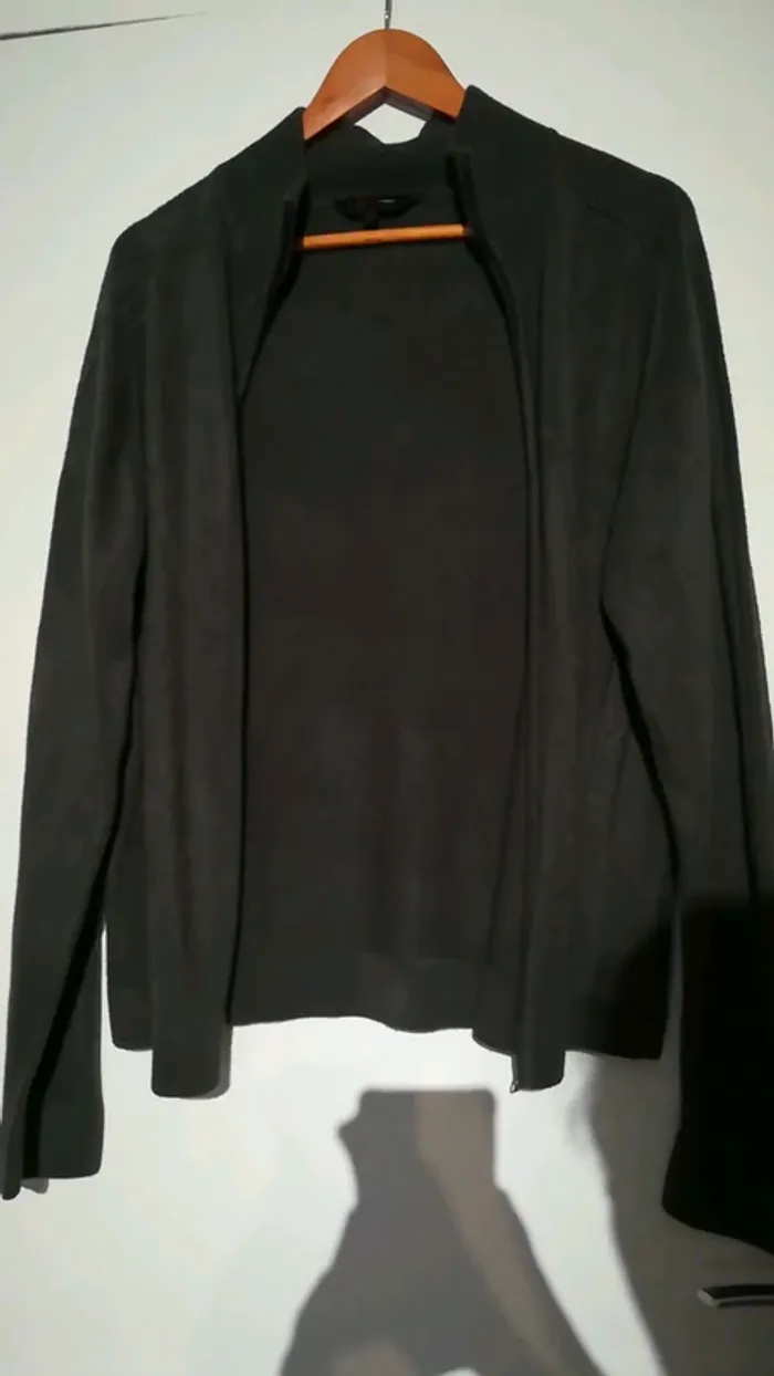 Le gilet de mon ex - photo numéro 3