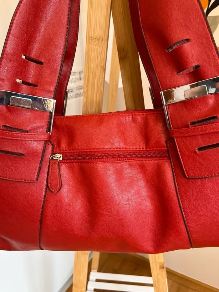 Sac vintage y2k rouge en cuir synthétique très bon état [ref 2507SR130] - photo numéro 4