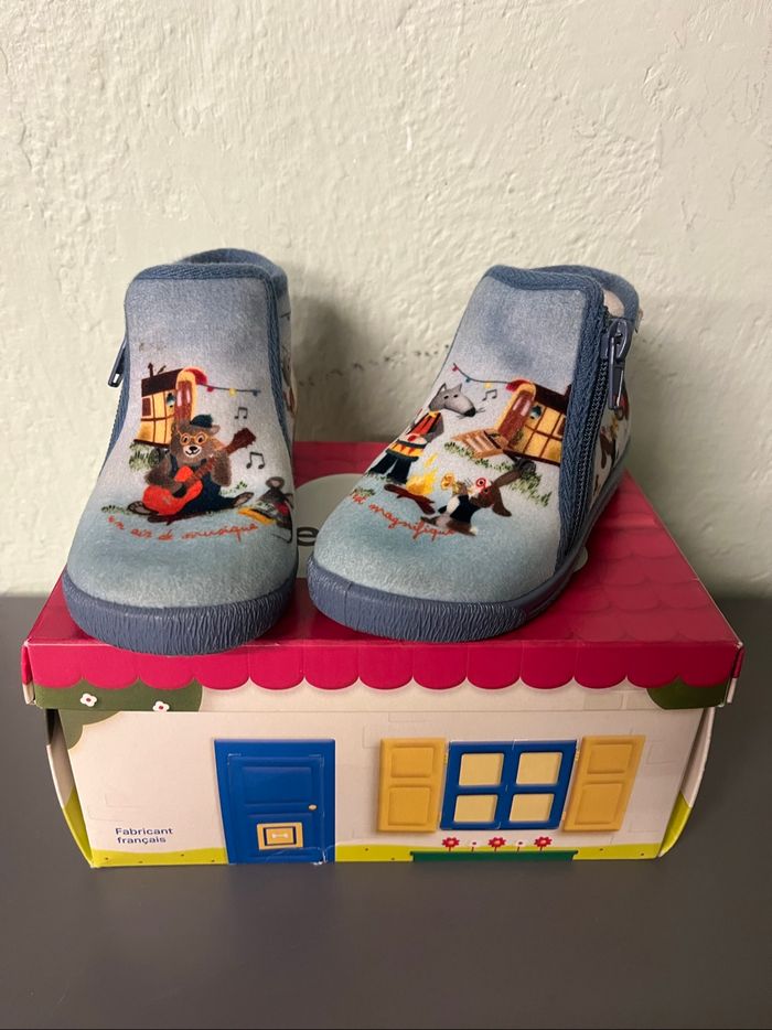 Chaussons 25