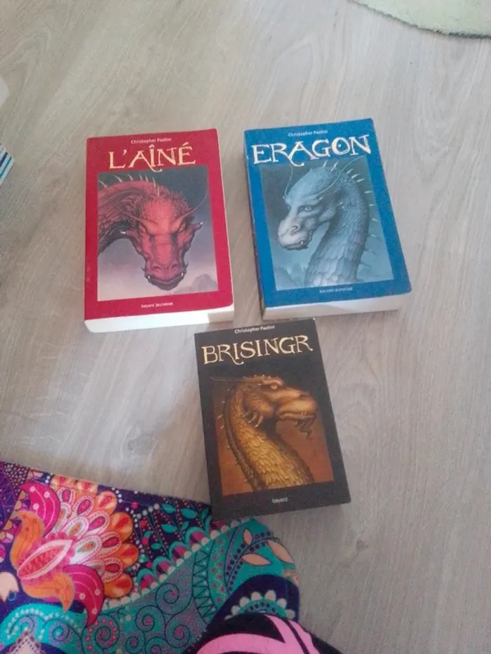 Lot de 3 livres dragons Eragon l'aîné brisinger