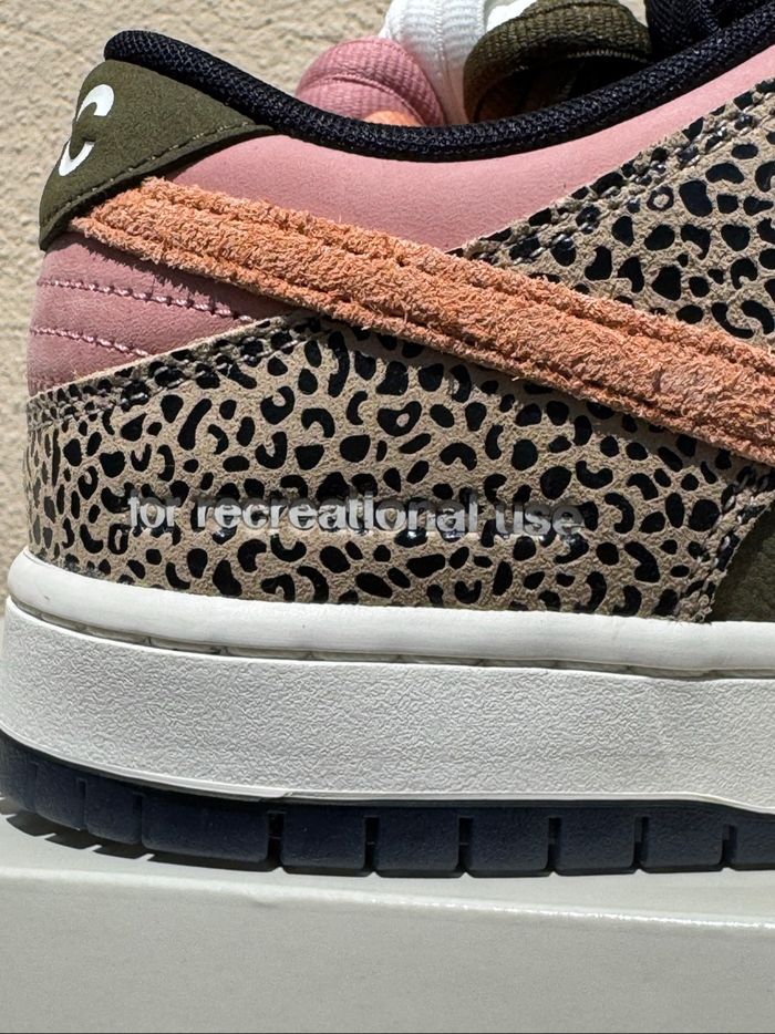 Nike SB Dunk Low Pro X Arts-Rec Skateshop - photo numéro 3