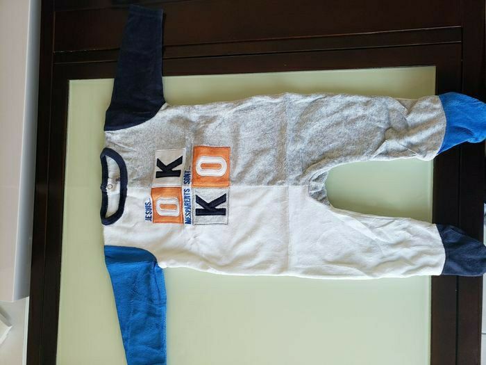 Pyjamas 6 mois - photo numéro 2