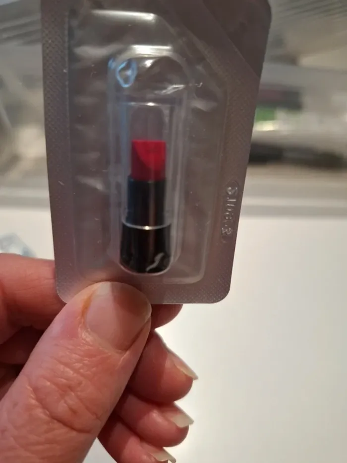 Rouge a levres lot de 4 - photo numéro 8