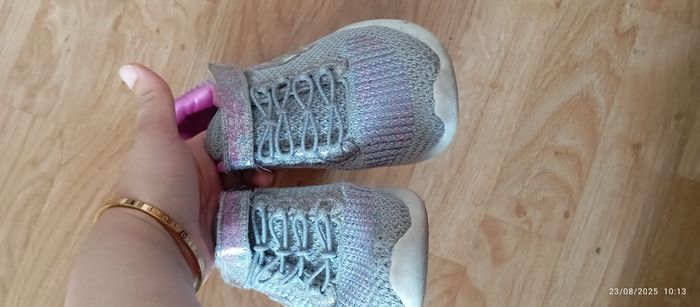 Baskets fille 33 Skechers  peu portée - photo numéro 2