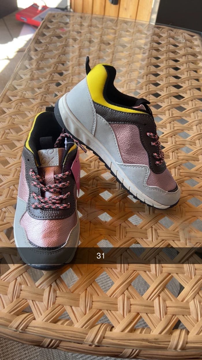 Basket fille taille 31 - photo numéro 2