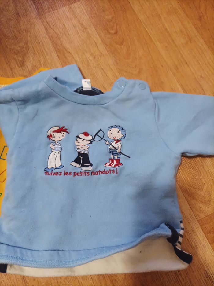 Lot pull 6M - photo numéro 2