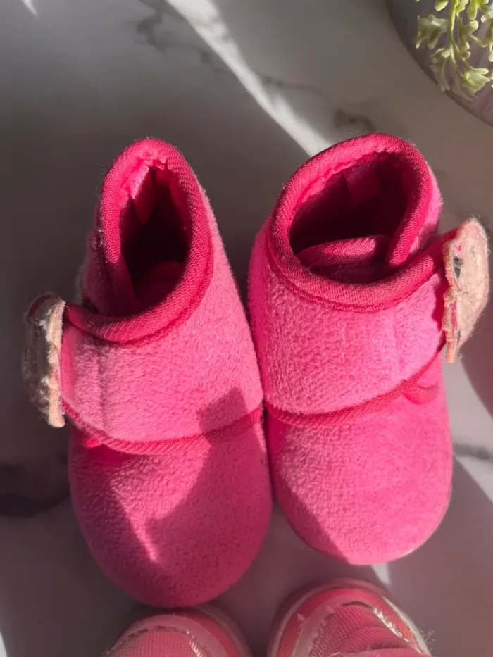 Lot de 7 chaussures bébé  fille 18/19 - photo numéro 11