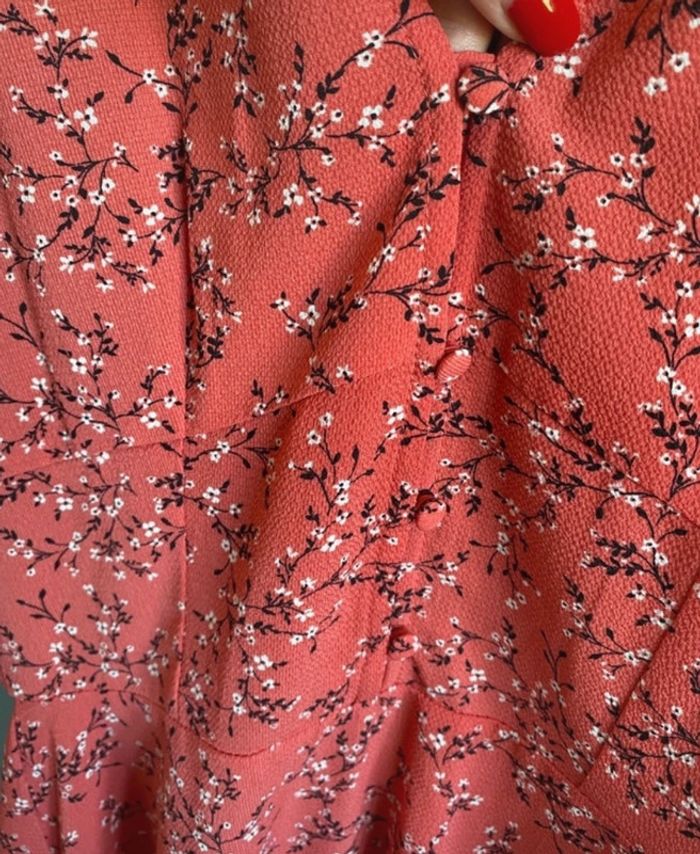 Petite robe d’été casuals avec fleurs de cerisiers - photo numéro 4