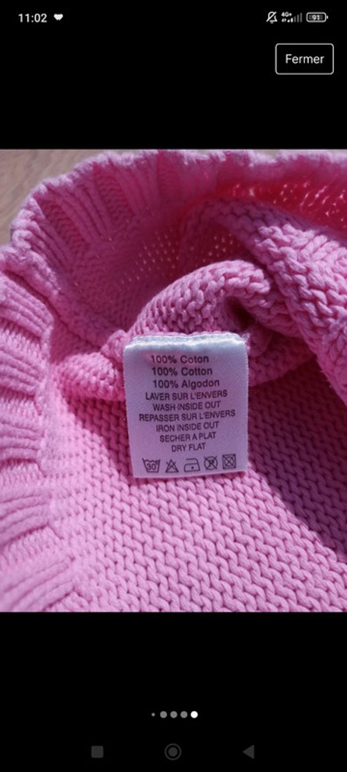 T-shirt col roulé rayé 98%cotton Décathlon et pull sans manches rose 100%cotton 2 ans - photo numéro 7