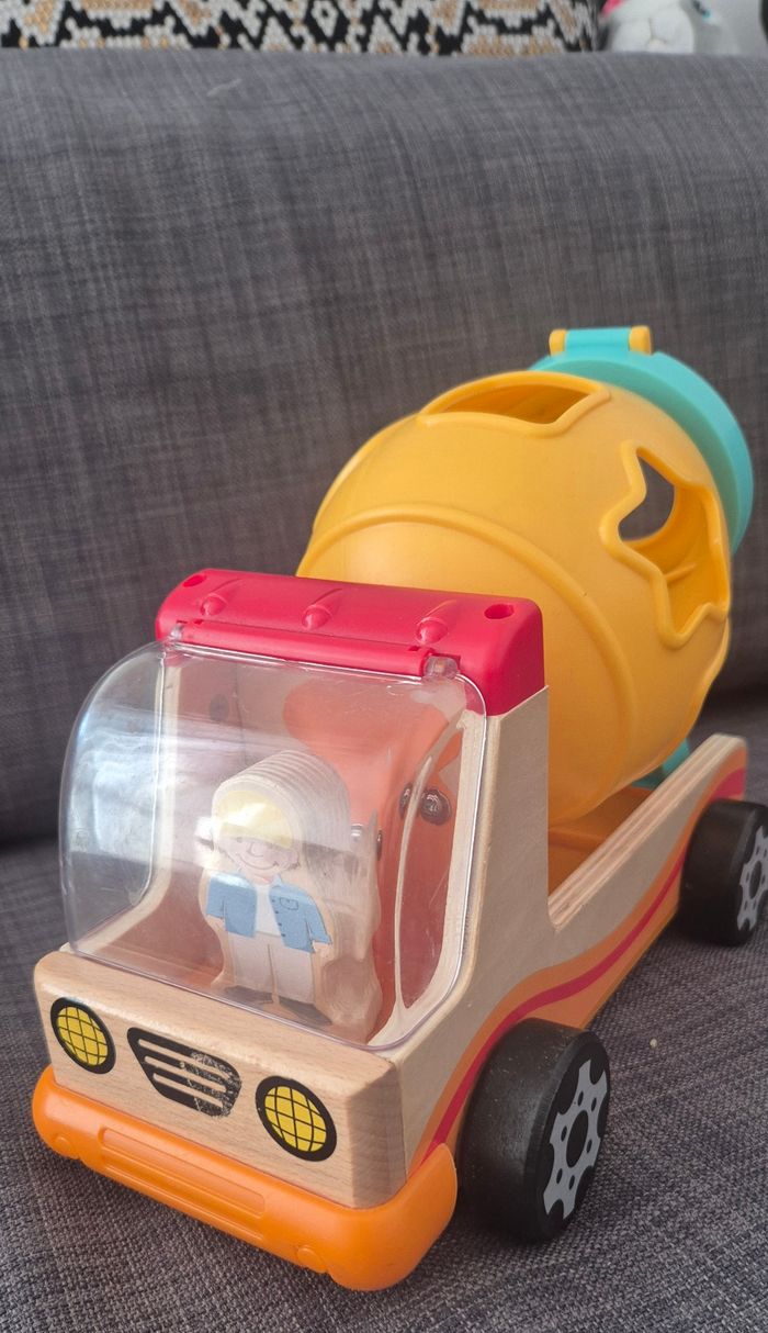 Voiture bois - photo numéro 2