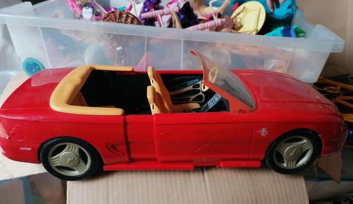 Voiture barbie mustang vintage années 70 très bon état