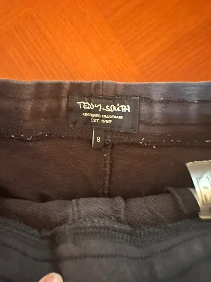 Short Teddy Smith, taille huit ans - photo numéro 3