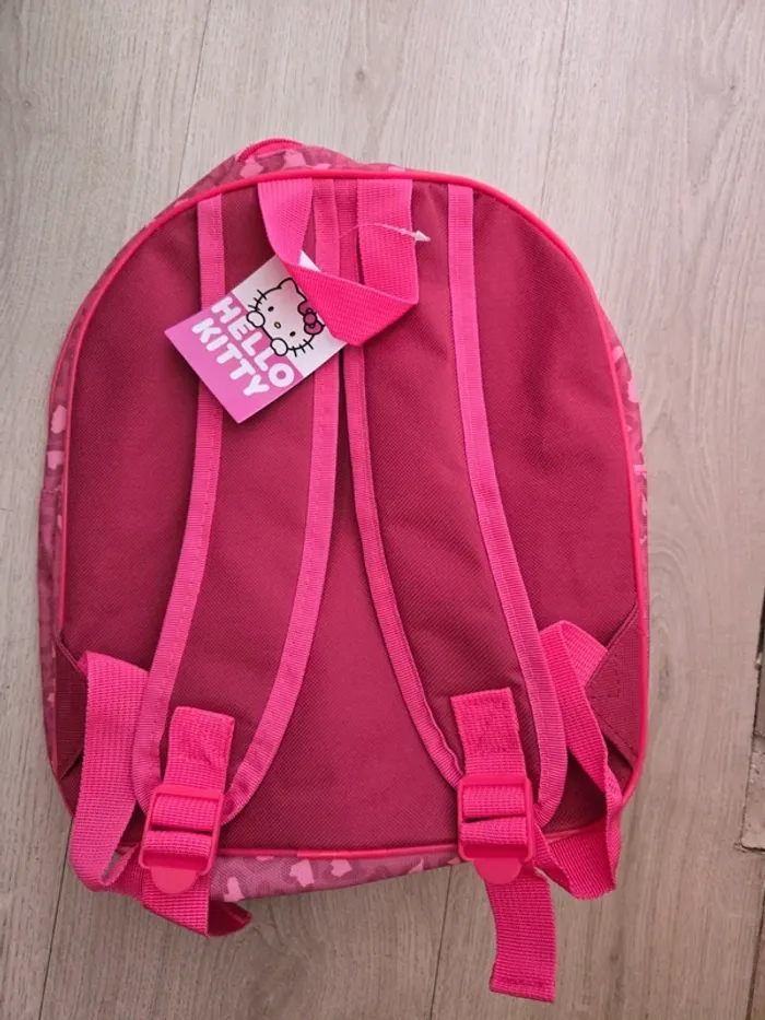 Sac a dos hello kitty neuf - photo numéro 2