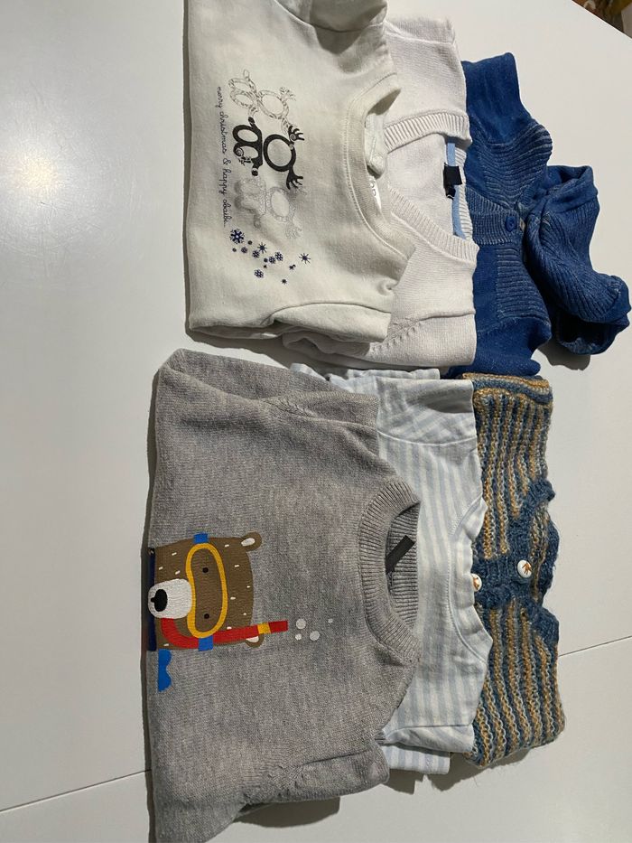 Lot de 5 vêtements bébé taille 6 mois plusieurs marques