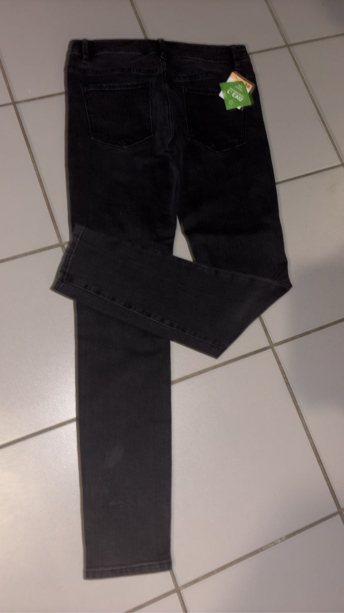 Jean Strech taille 38  neuf - photo numéro 3