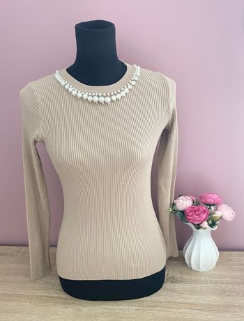 Pull caramel côtelé et perles