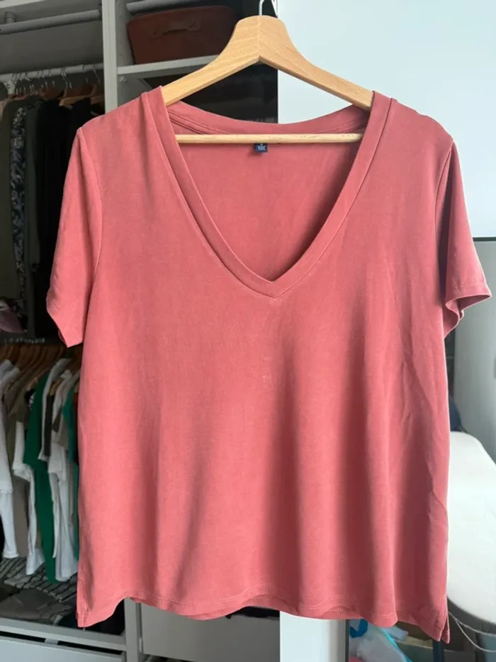 Tee shirt