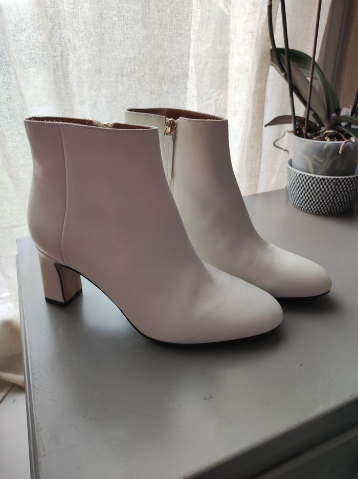 Bottines blanches NEUVES pt 39 Bocage