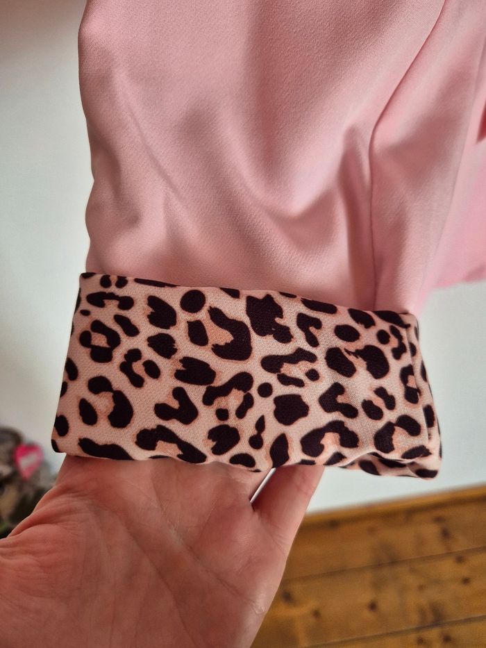 Blazer rose - Revers manches leopard - photo numéro 3