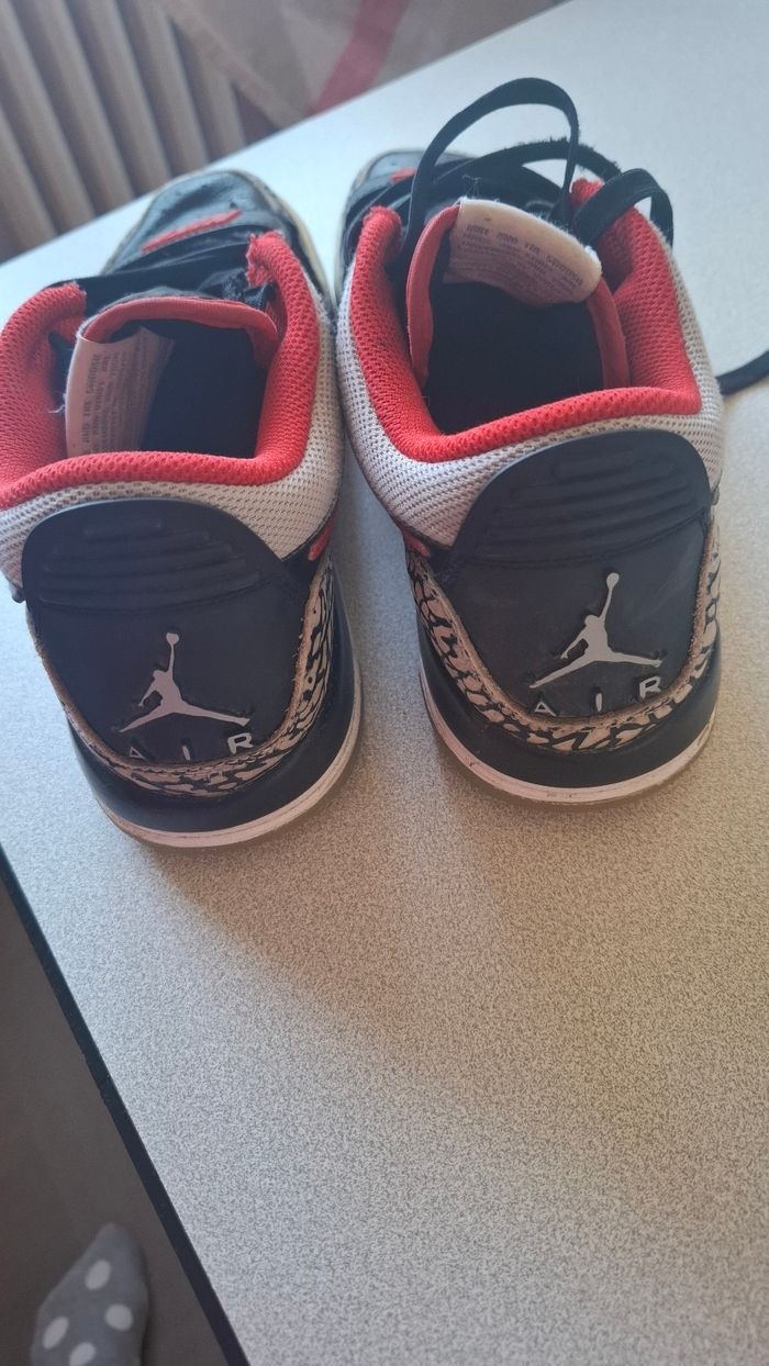Baskets Nike Jordan pointure 38,5 gargon - photo numéro 6