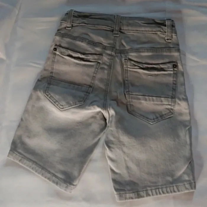 Short gris Kiabi - photo numéro 2