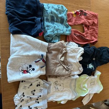 Lot vêtements bébé 12 mois
