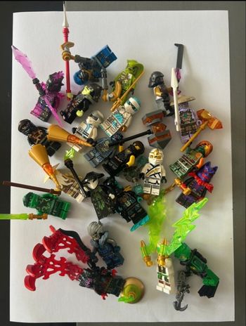 Lego Ninjago figurines neuf