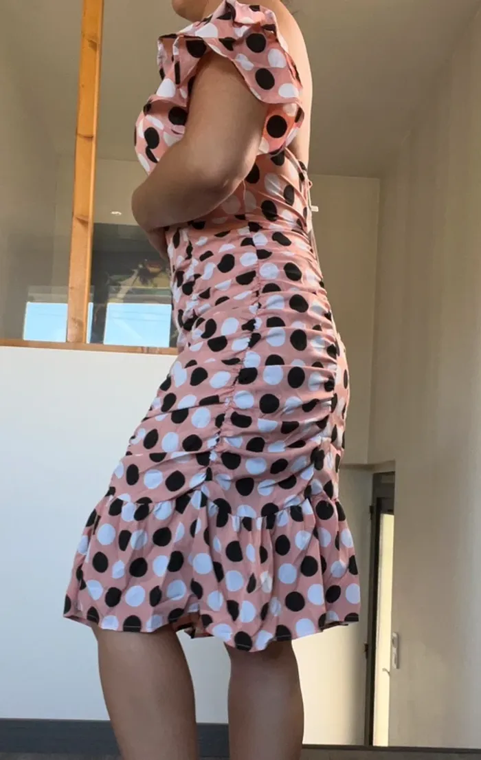 Robe bustier à pois pin-up sexy - photo numéro 4