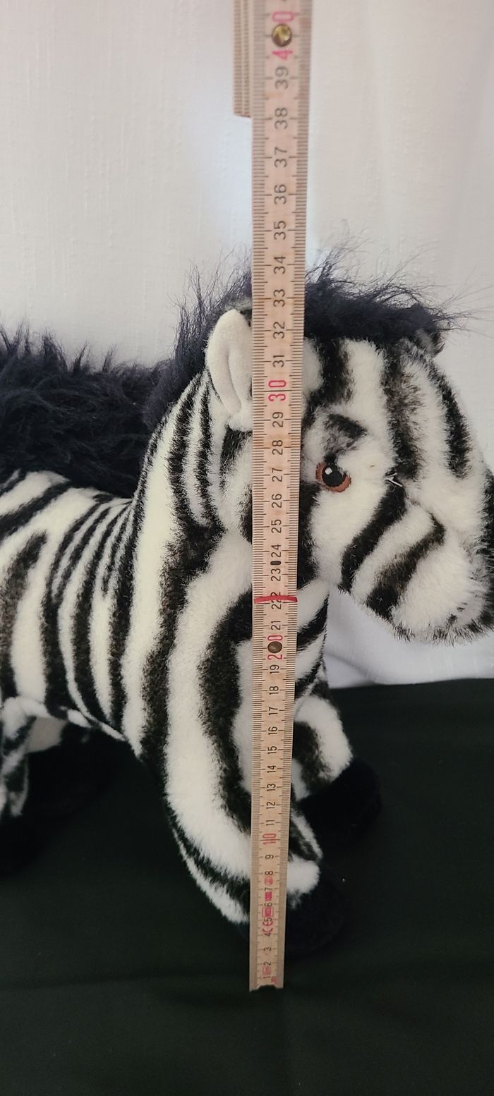 Peluche douce zèbre Ikea Hastig 30 cm, debout, noir et blanc - photo numéro 3