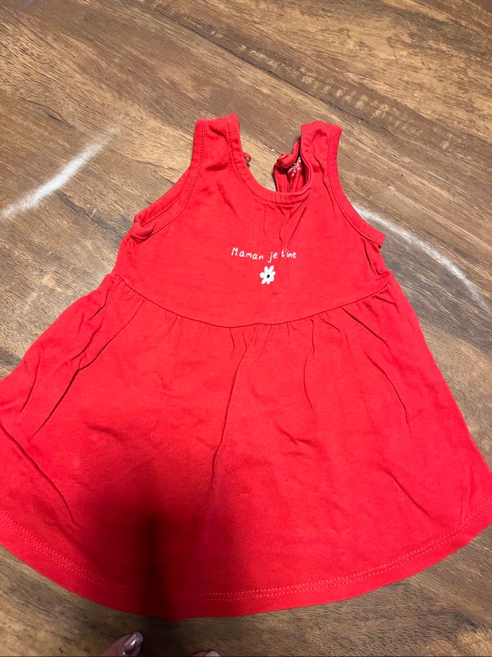 Robe rouge