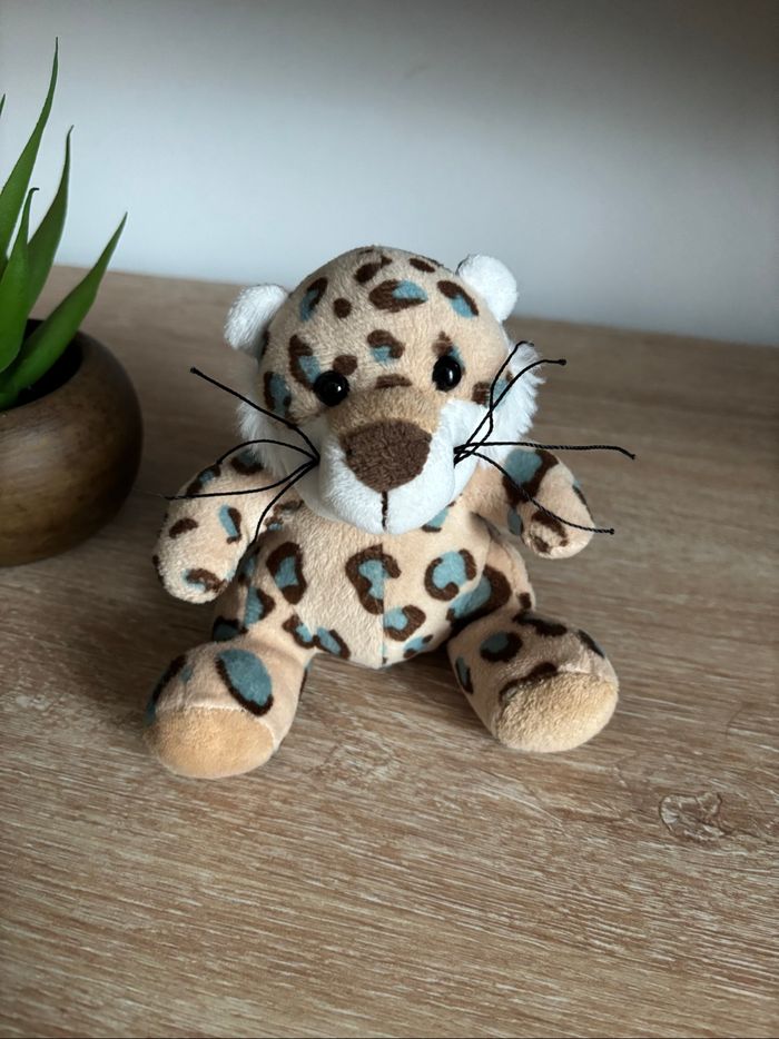 Petite peluche léopard tacheté bleu - photo numéro 2