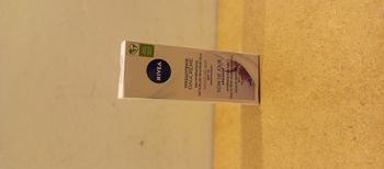 Soin de jour apaisant Nivea SPF15