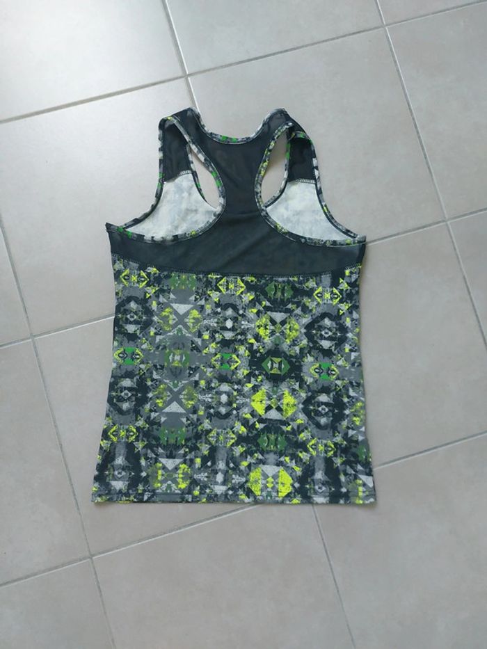 T-shirt de sport sans manches - photo numéro 2