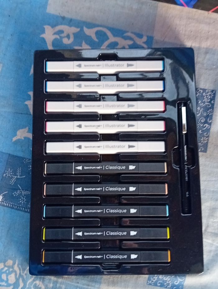 Coffret Marqueur superman 24 pcs neuf - photo numéro 2