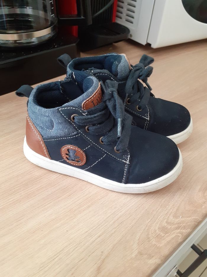 Petites chaussures - photo numéro 2