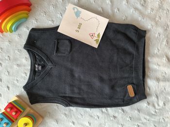 pull sans manches marine poche poitrine 5 ans kiabi