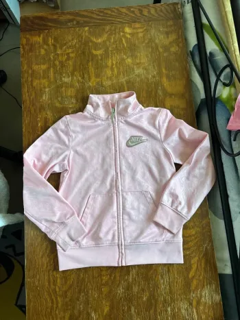 Magnifique veste nike authentique