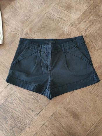 Short noir taille 40