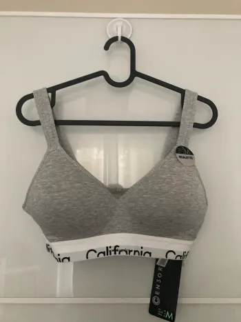 Brassière grise sportwear neuve taille M