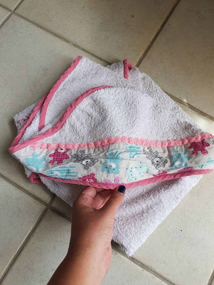Lot de capes de bain bébé + gant de toilette - photo numéro 5