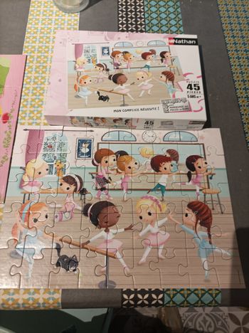 Puzzle danseuse  45 pièces
