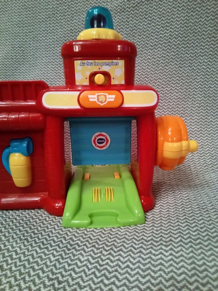 Caserne Au feu les pompiers ! - VTech Tut-Tut bolides - photo numéro 2